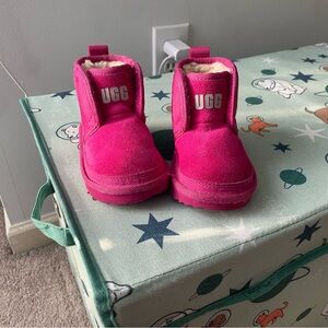 UGG NEUMEL EZ-FIT CHUKKA BOOT TODDLER SIZE 6C RASPBERRY SORBET
